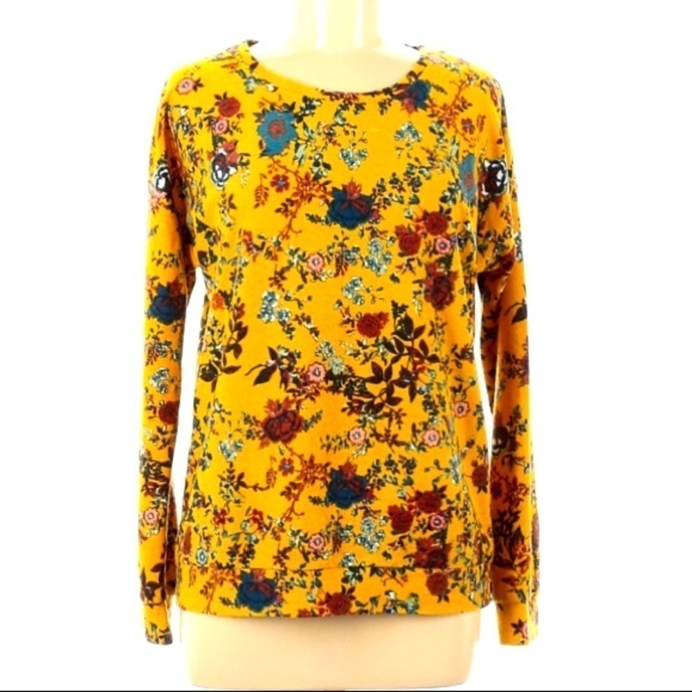 Outfitters yellow floral pullover sweater knit women’s medium fall fashion top